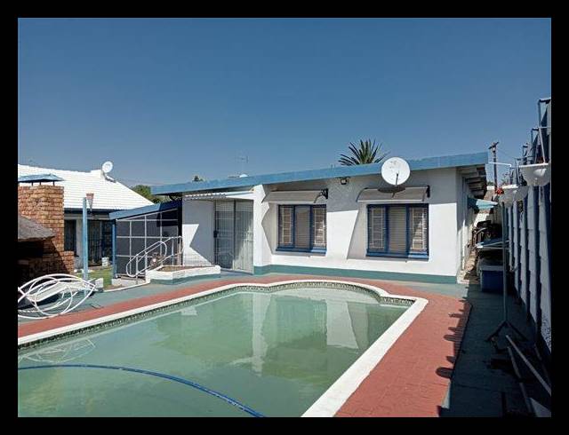3 BEDROOM HOUSE FOR SALE IN GERMISTON SOUTH